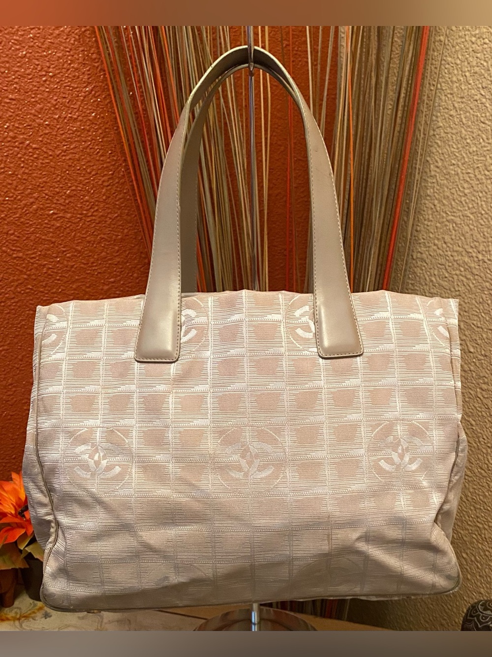 Chanel - VINTAGE- GUC - Travel Ligne Tote - Great Tote! - Picture 4 of 16